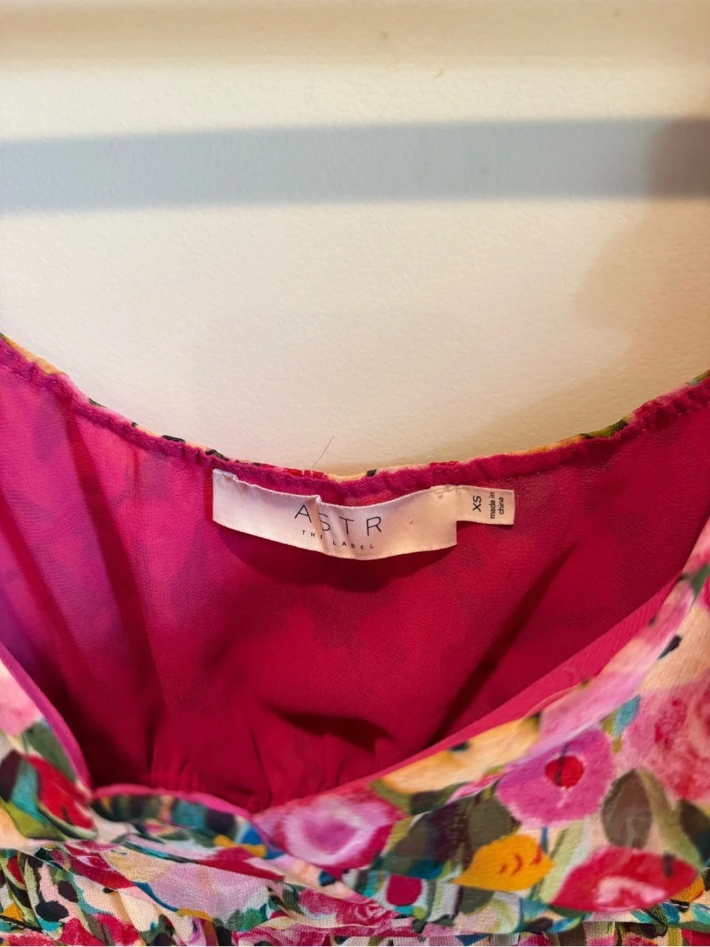 Astr The Label Pink Floral Peplum Sweetheart Puff Sleeve Top Size XS